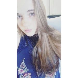 Meet your Posher, Abigail